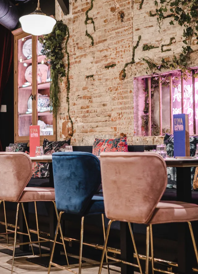 Photo artistique du mobilier de la pizzeria